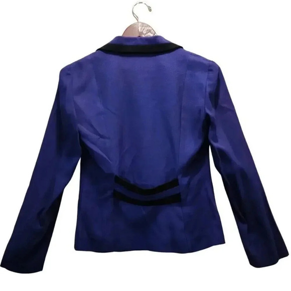 Taurus II Women's Purple Rayon Blend Long Sleeve Front Buttons Outdoor Blazer - Picture 2 of 8